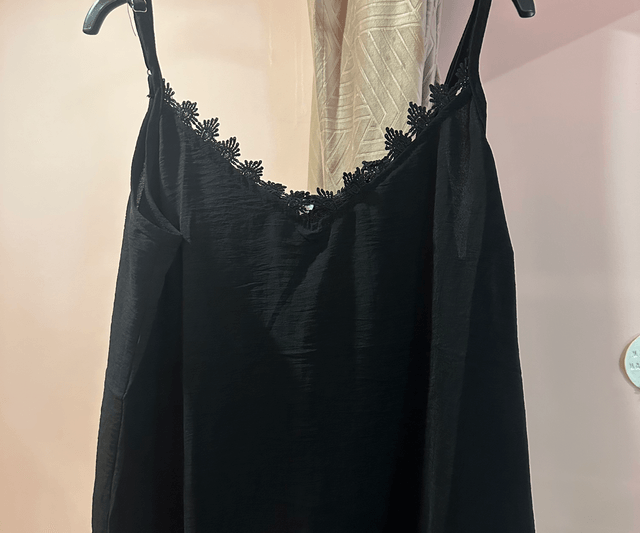 1651-Top dentelle Christy
