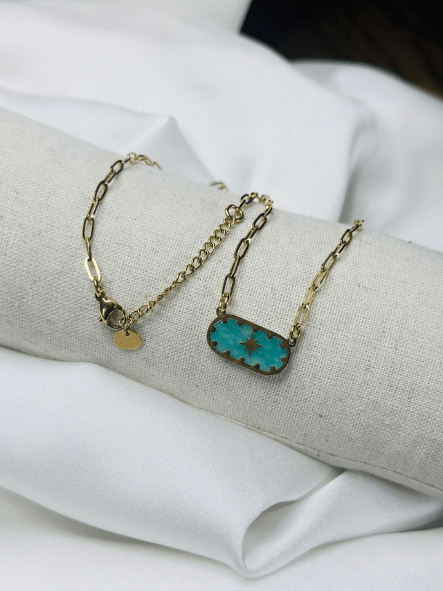 51- Collier ovale étoile 
