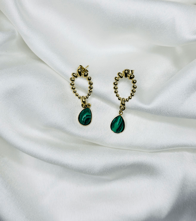 37- Boucles d'oreilles pendantes ovale pierre verte 