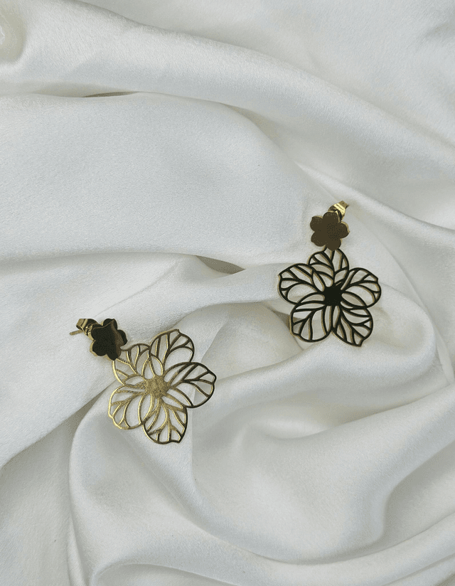 3-Boucles d&#039;oreilles pendantes fleur 