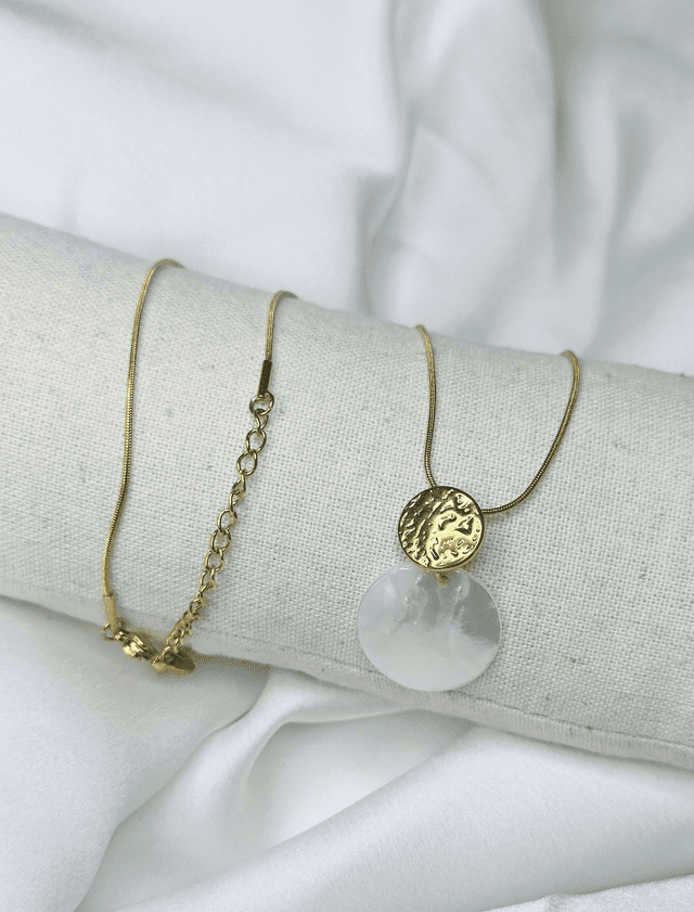 45-Collier nacré