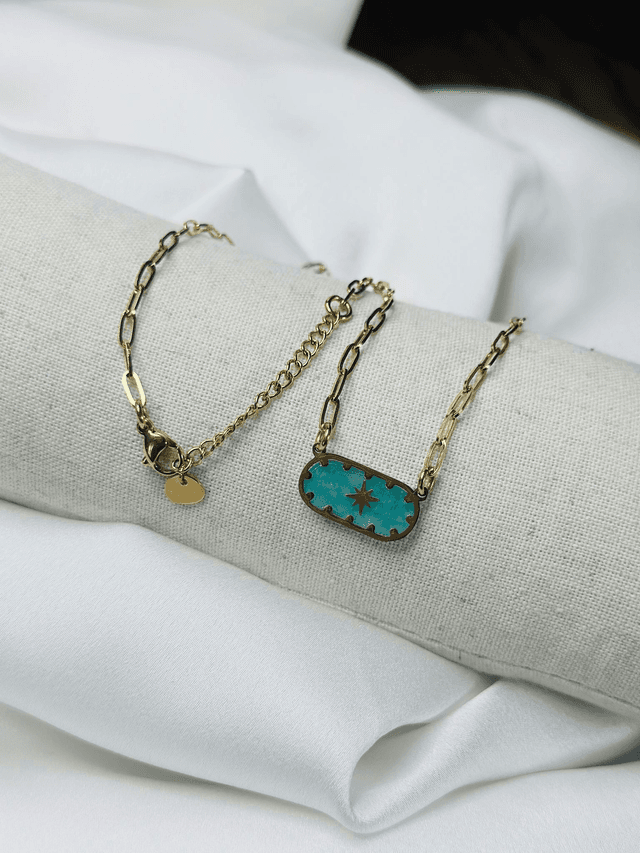 51- Collier ovale étoile 