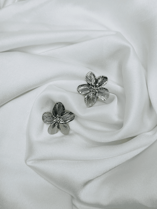 16- Boucles d&#039;oreilles fleur 